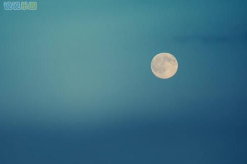 晚上看月亮的心情说说