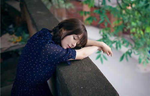 做人纯粹点。做事才能痛快点