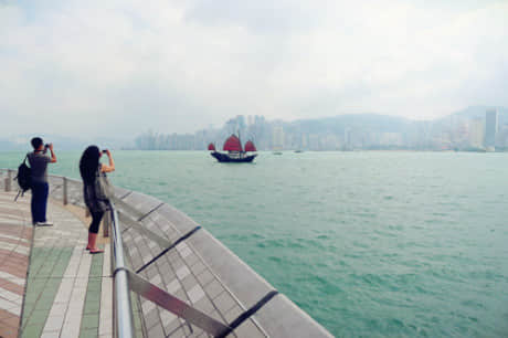 qq空间热门说说 唯美带图片的说说大全