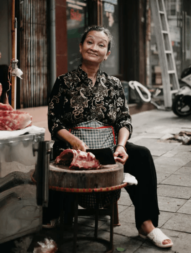 内心成熟的经典说说：尽量不给别人添麻烦。别人最好也别麻烦我