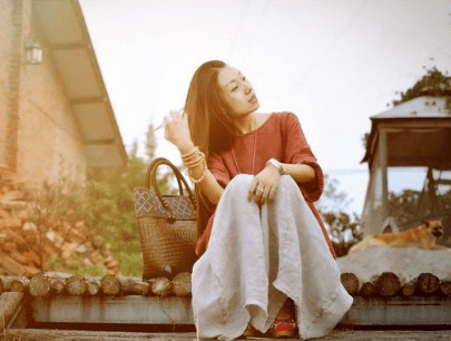 感悟人生的经典说说：若。一念随了性子。那此生就少了些许遗憾