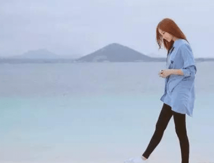 适合发说说的经典句子：你要特别慷慨。我绝对比你还敞亮