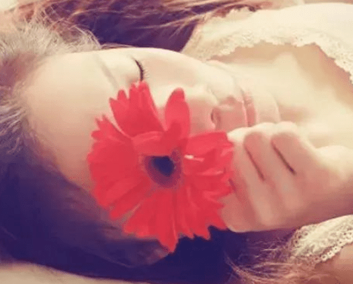 适合发朋友圈的伤感说说：成年人脆弱的表现,动不动就想回家