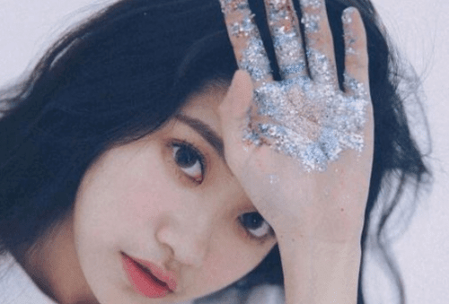 2018的伤感说说：有的时候真的该放下了。因为我们都变了