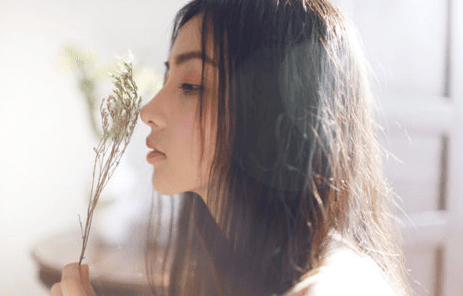 被欺骗的伤感说说：我的心并非刀枪不入。请你放过我