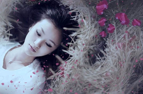 孤独心情不好的说说句子 每个人。都有一个世界。安静而孤独
