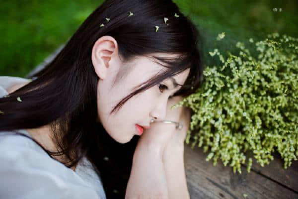 等待伤感的说说 心里有你的人。不会让你等到心痛