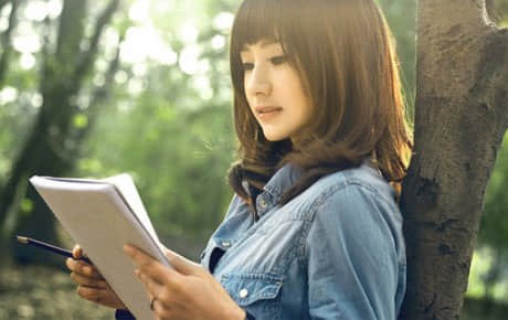 孤单寂寞的句子 孤单是一个人的狂欢。狂欢是一个人的孤单