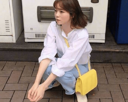 身心疲惫的女生伤感爱情说说：心酸纵有千百种,沉默不语最难过