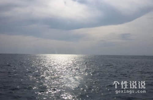 无厘头充满套路的搞笑说说（45条）
