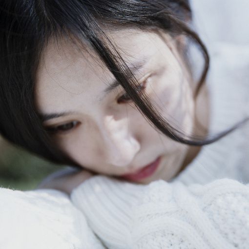 qq空间说说句子：所谓痊愈就是不介意带着伤痛过下去