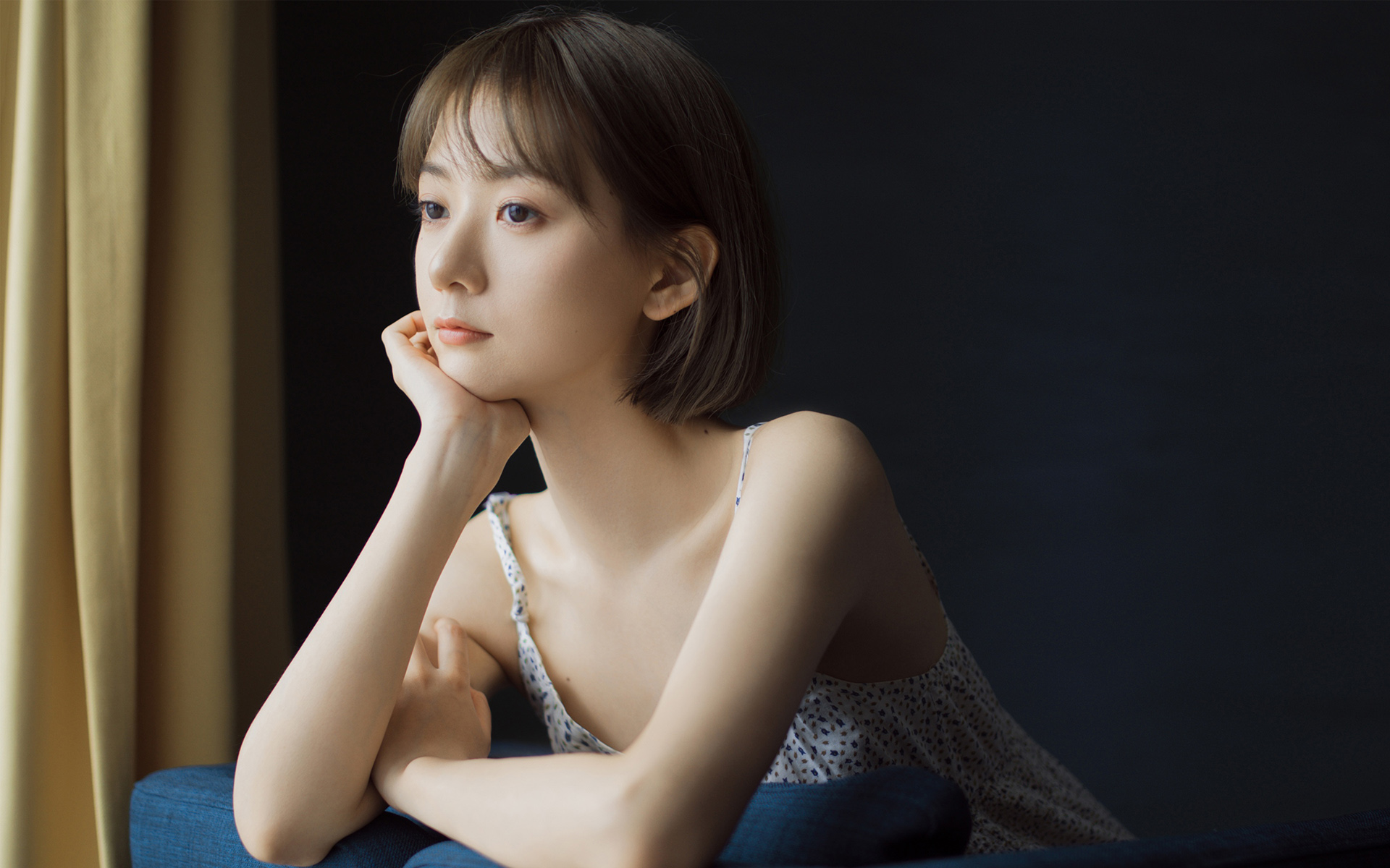 回忆是美的。因为有微笑的抚慰。也有泪水的滋润