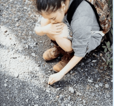 雷人的搞笑说说：有妞不泡,大逆不道。见妞就泡,替天行道