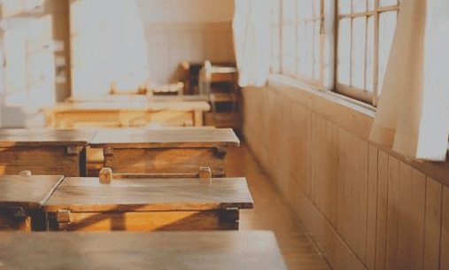 关于校园学生的搞笑说说：考试：你们怕什么。它就考什么