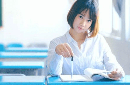 20句快开学的说说短语 几乎是万家灯火！