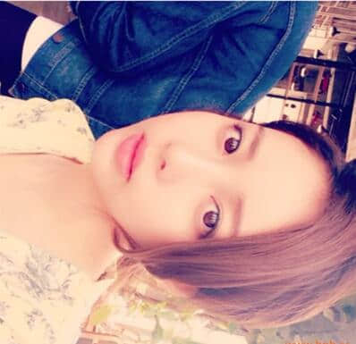 爆笑调侃说说：你长得吧。怎么说呢。像素比较低！