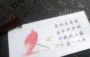 朋友圈触动心灵的说说：坚持住你的坚持。成功就在拐弯处