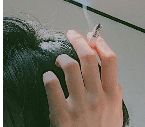心碎了的心情说说：要先走的是我。频频回头的也是我