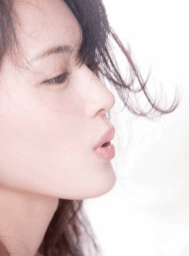 心累的心情说说大全：猜不透你摸不着你却还想接近你