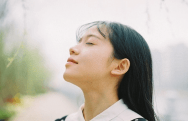 小甜蜜的心情说说：告诉你个秘密, 明年我还会喜欢你