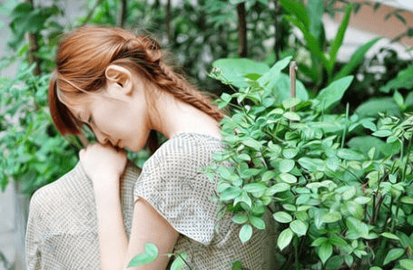 心情不好的的心情说说：我等过你了。可是感情是不能隔夜的