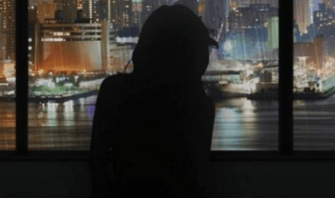 伤感的心情说说：是不是我不善言辞就活该孤独