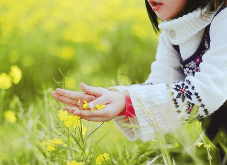 励志的心情说说：没有人可以打倒你。除非你自己先趴下