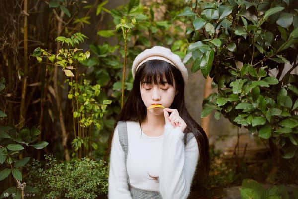 怀念过去的空间说说 过去已经回不了头。未来请你好好过