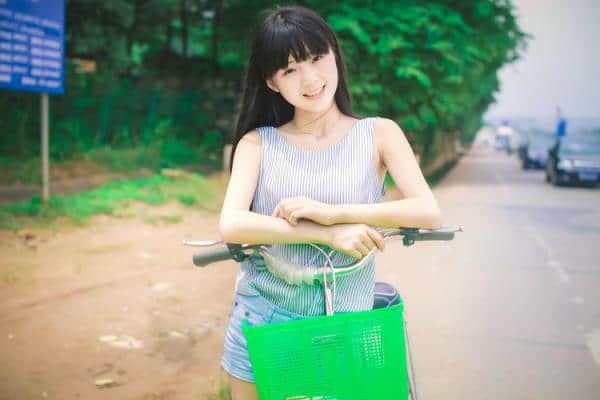 人生最大的幸福。是发现自己爱的人正好也爱着自己