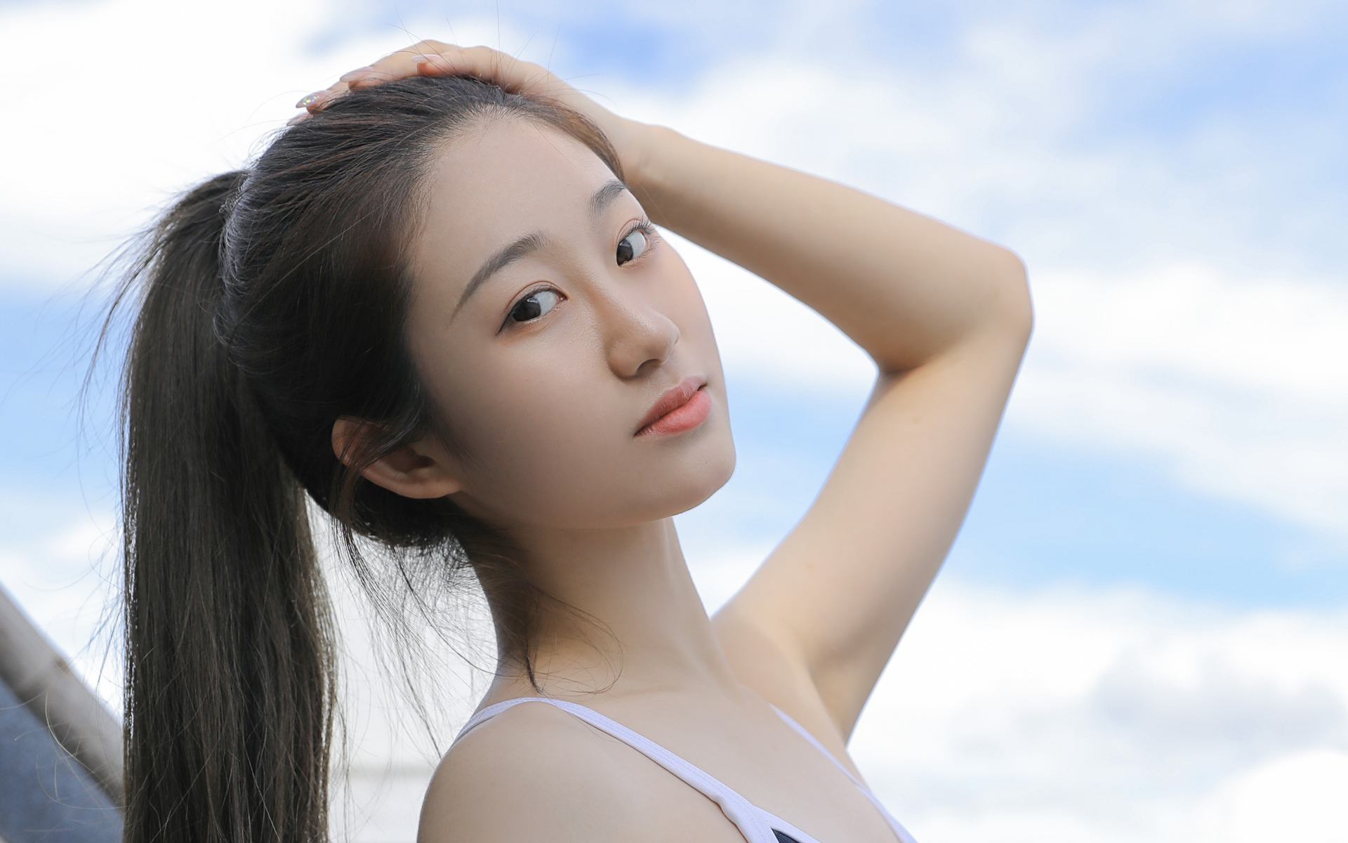 请努力让自己更出色。从能力到容貌