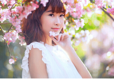 感悟生活的心情短语;一个人只能为别人引路。不能代替他们走路