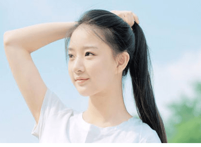适合发朋友圈的励志说说：让你难过的事情。将来你一定会笑着说出