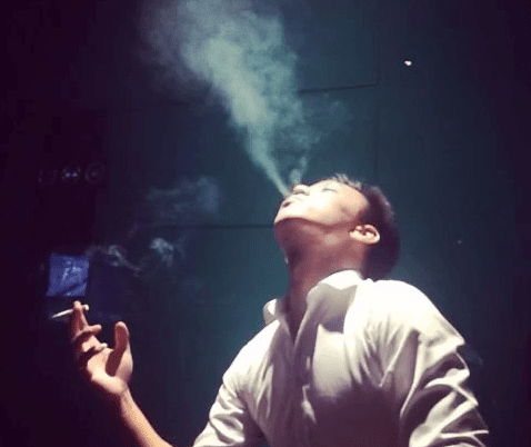 这世上没有一样感情。不是打补丁的