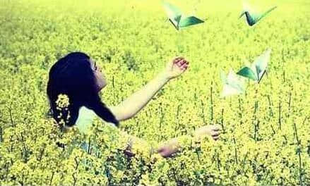 心疼的句子：没有谁对不起谁。只有谁不懂得珍惜谁。