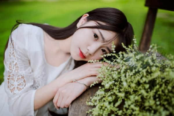 人生总是复杂。道理确是简单