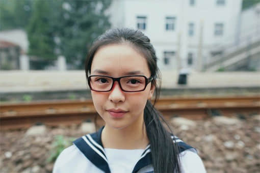 人生道理的句子 一切美的基础。在于一颗和善而乐于助人的心