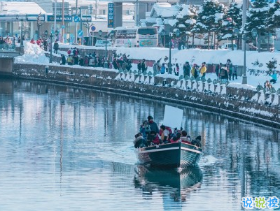 朋友圈晒雪景的句子带图片 下雪说说唯美简短配图10