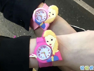抖音暖心的友情句子简短 闺蜜一起疯疯癫癫的说说1