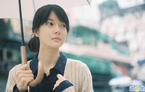 女生伤感心痛到窒息的图片句子 所有的悲欢都是我一个人的灰烬12