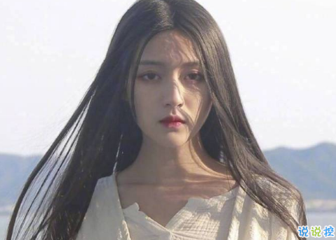 微博说说说到心坎上带图片 总有这么一个人会让你毫无原因地笑起来  14
