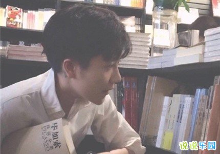 适合男生发说说的文案 适合男生发快手的文案
