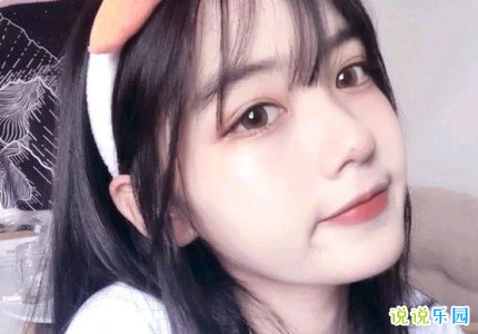 自拍配什么文字吸引人 女生发自拍配什么文字