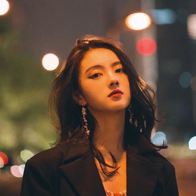 抖音上很火的个性签名(高情商的微信个性签名)